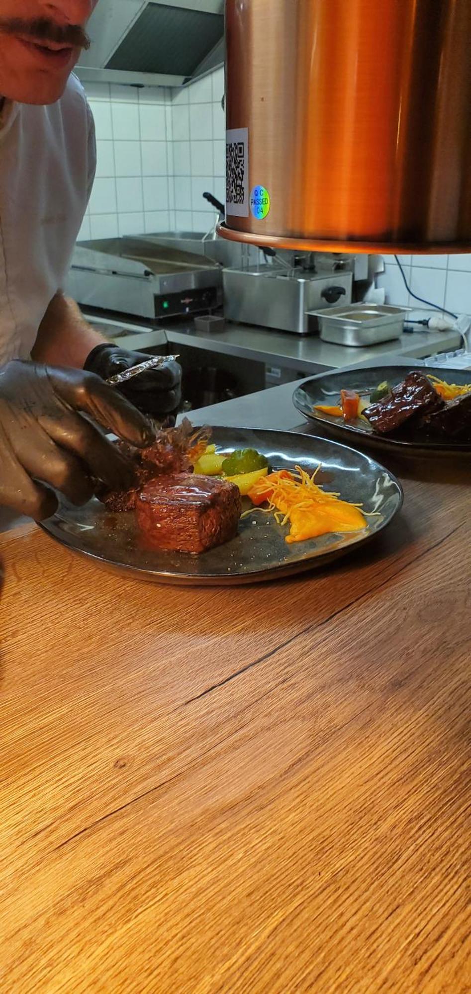 Hotel Bar Restaurant Saint Paul Verdun-sur-Meuse Bagian luar foto