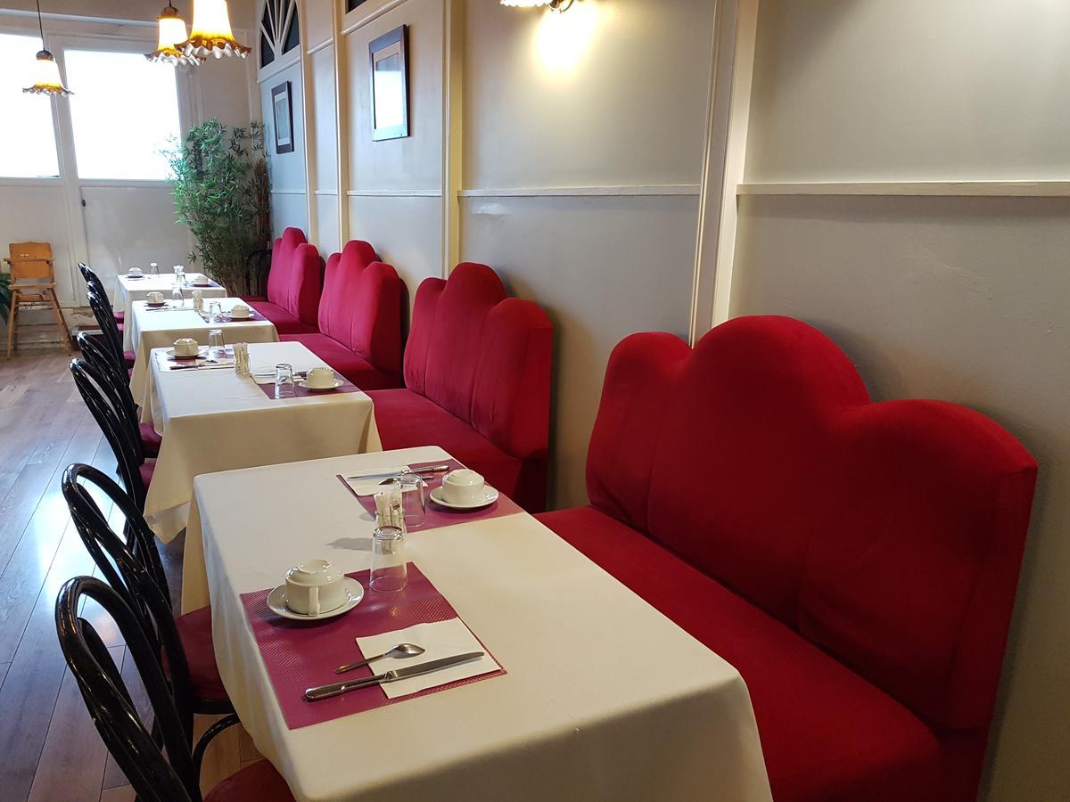 Hotel Bar Restaurant Saint Paul Verdun-sur-Meuse Bagian luar foto