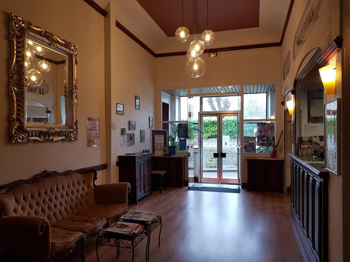 Hotel Bar Restaurant Saint Paul Verdun-sur-Meuse Bagian luar foto